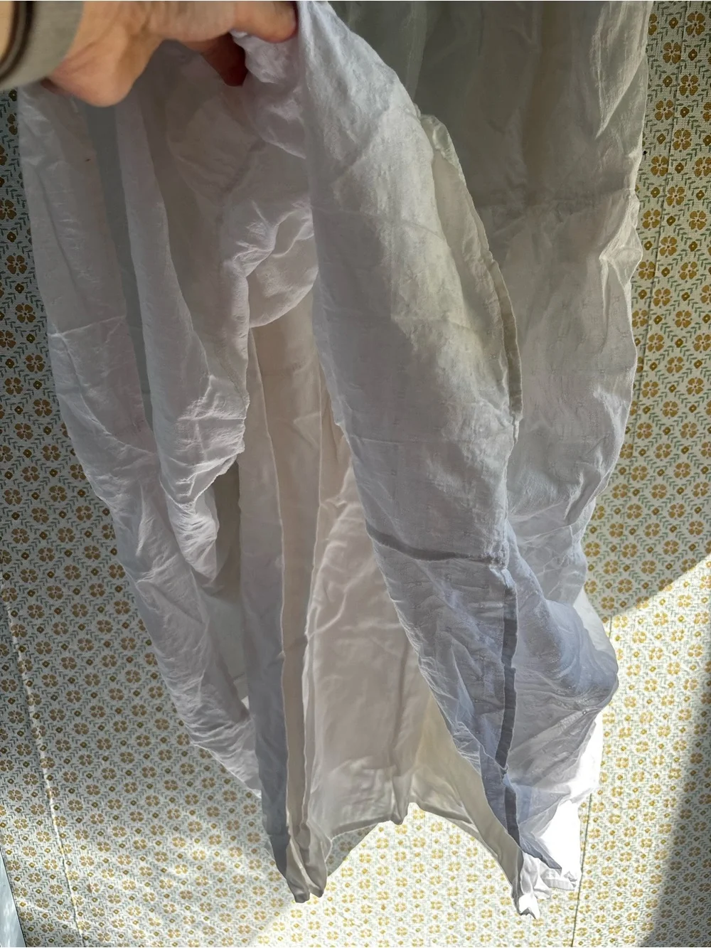 Abercrombie & Fitch breezy white